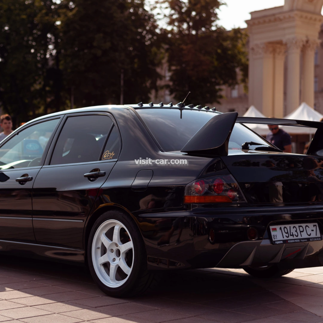 کارشناس رنگ و فنی خودرو ژاپنی